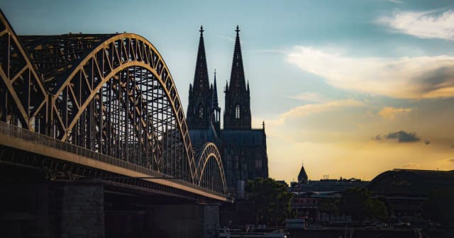 Frankfurt Airport to Cologne Transfer: The Complete Guide