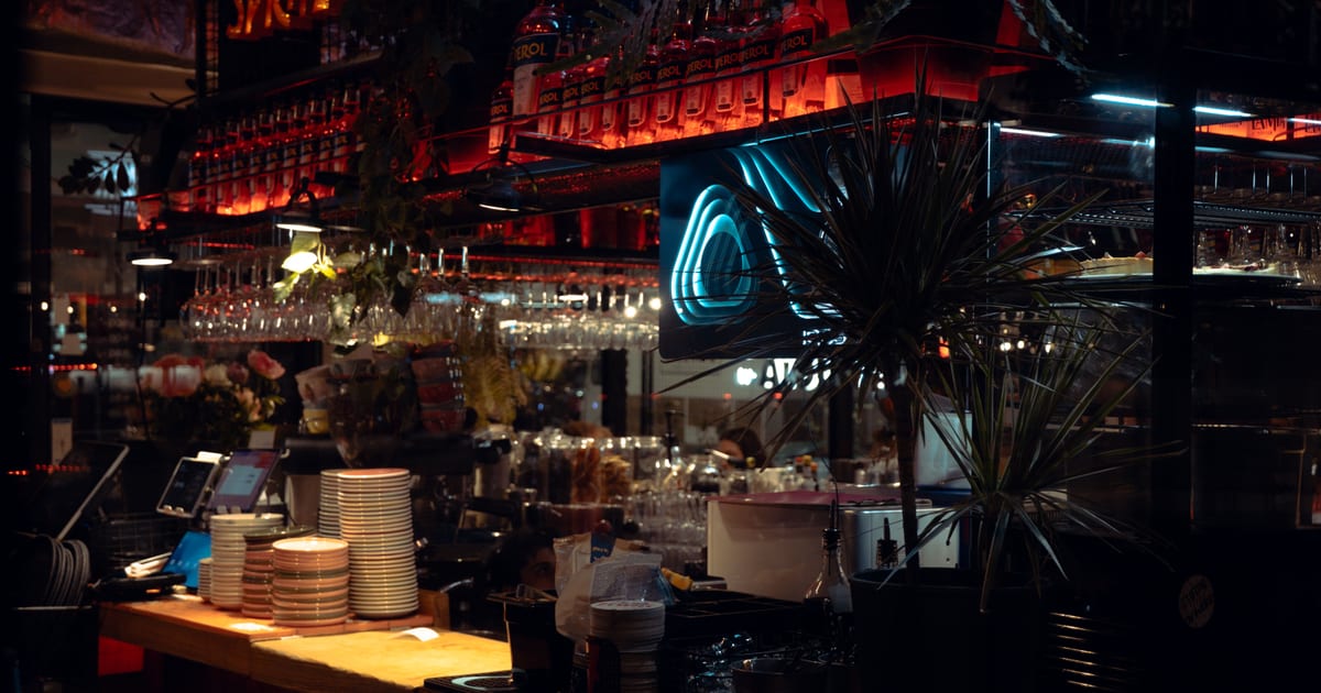 Frankfurt Nightlife Guide 2026 | FrankfurtRide
