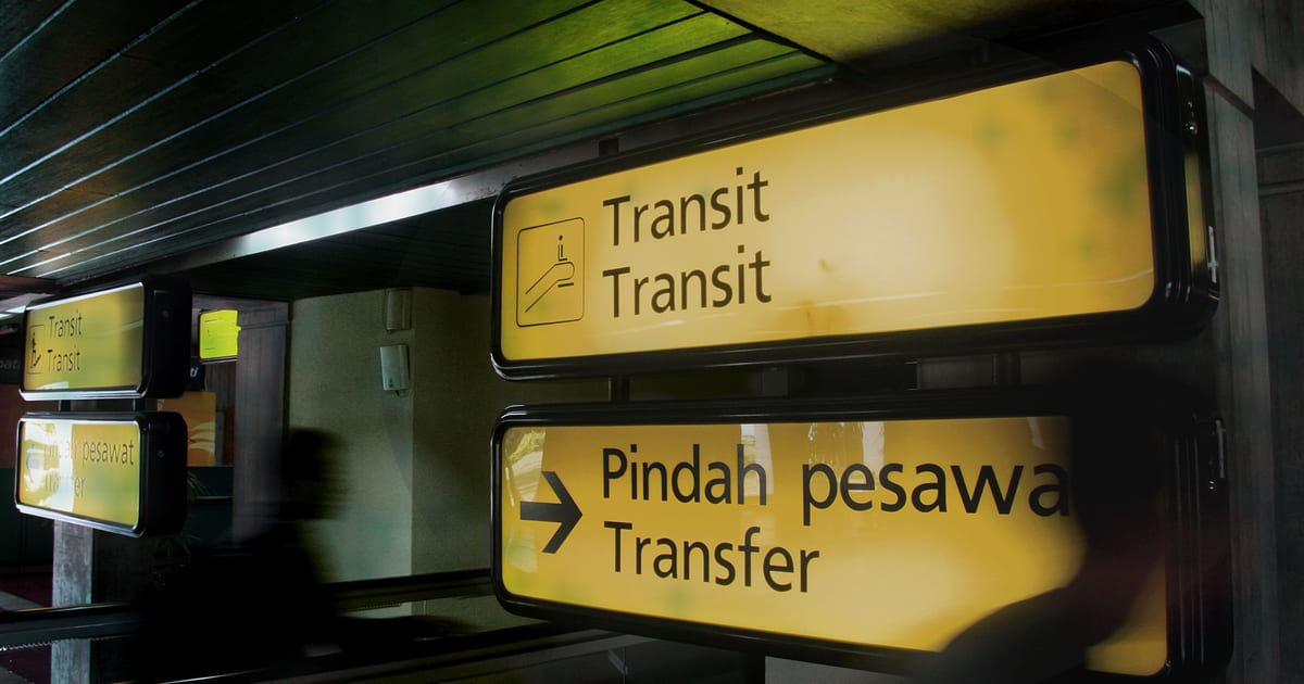 Frankfurt Airport Transit Guide 2026: Airside, Visa, Connections | FrankfurtRide