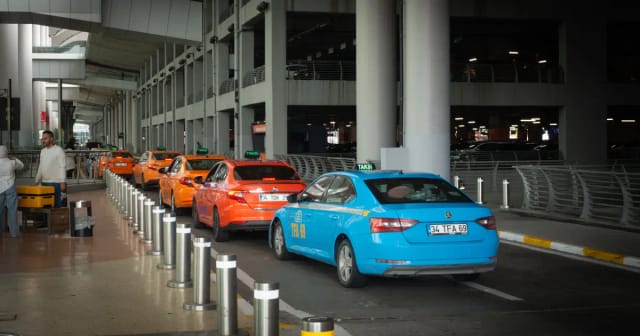Why Pre-book an Airport Transfer?
