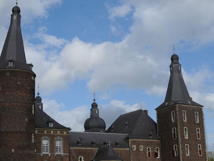 Eindhoven airport transfer — frequently asked questions