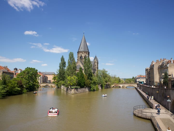 Metz airport transfer — frequently asked questions