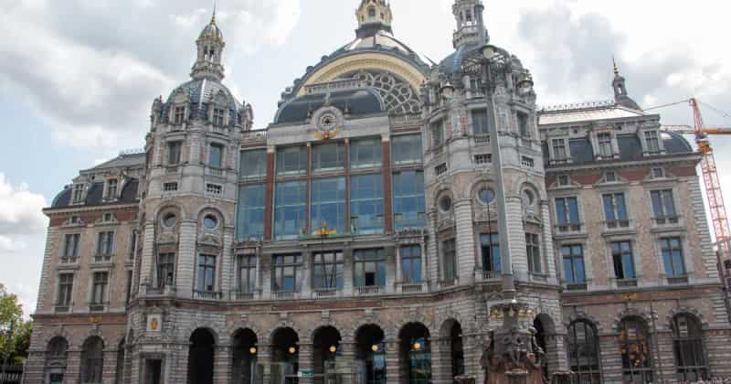 Airport transfer to Antwerp, Belgium from Frankfurt Airport