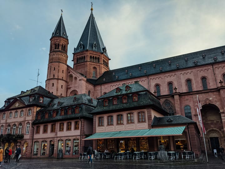 Mainz & Wiesbaden airport transfer — frequently asked questions
