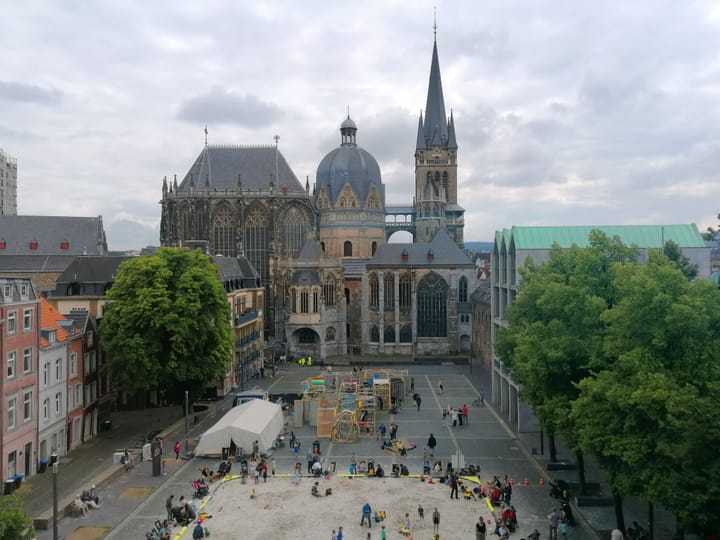 Aachen airport transfer — frequently asked questions