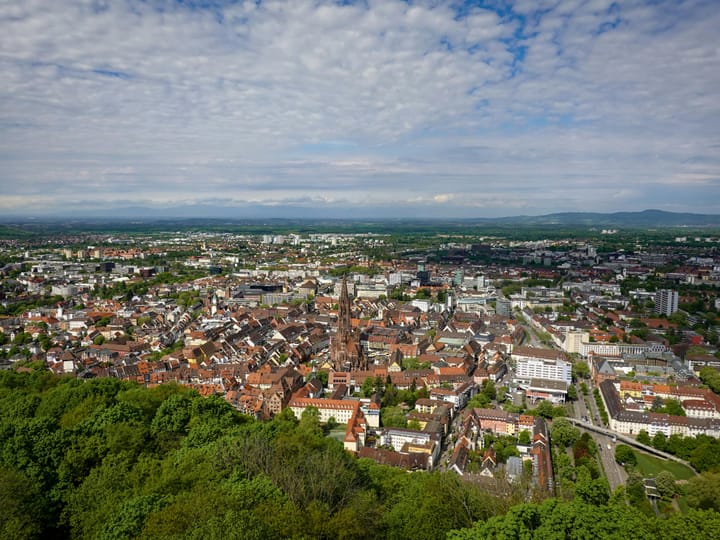 Privater Transfer Frankfurt Flughafen nach Freiburg