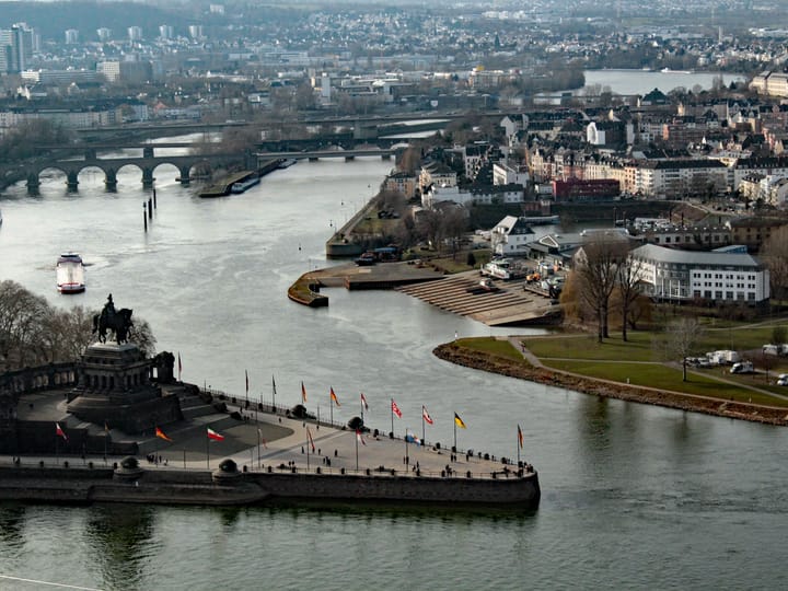 Koblenz & Deutsches Eck airport transfer — frequently asked questions
